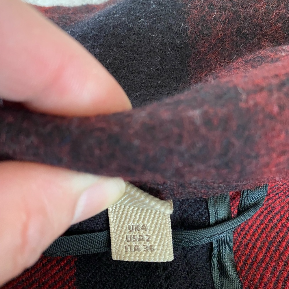 Authentic Burberry coat - Picture 5 of 10